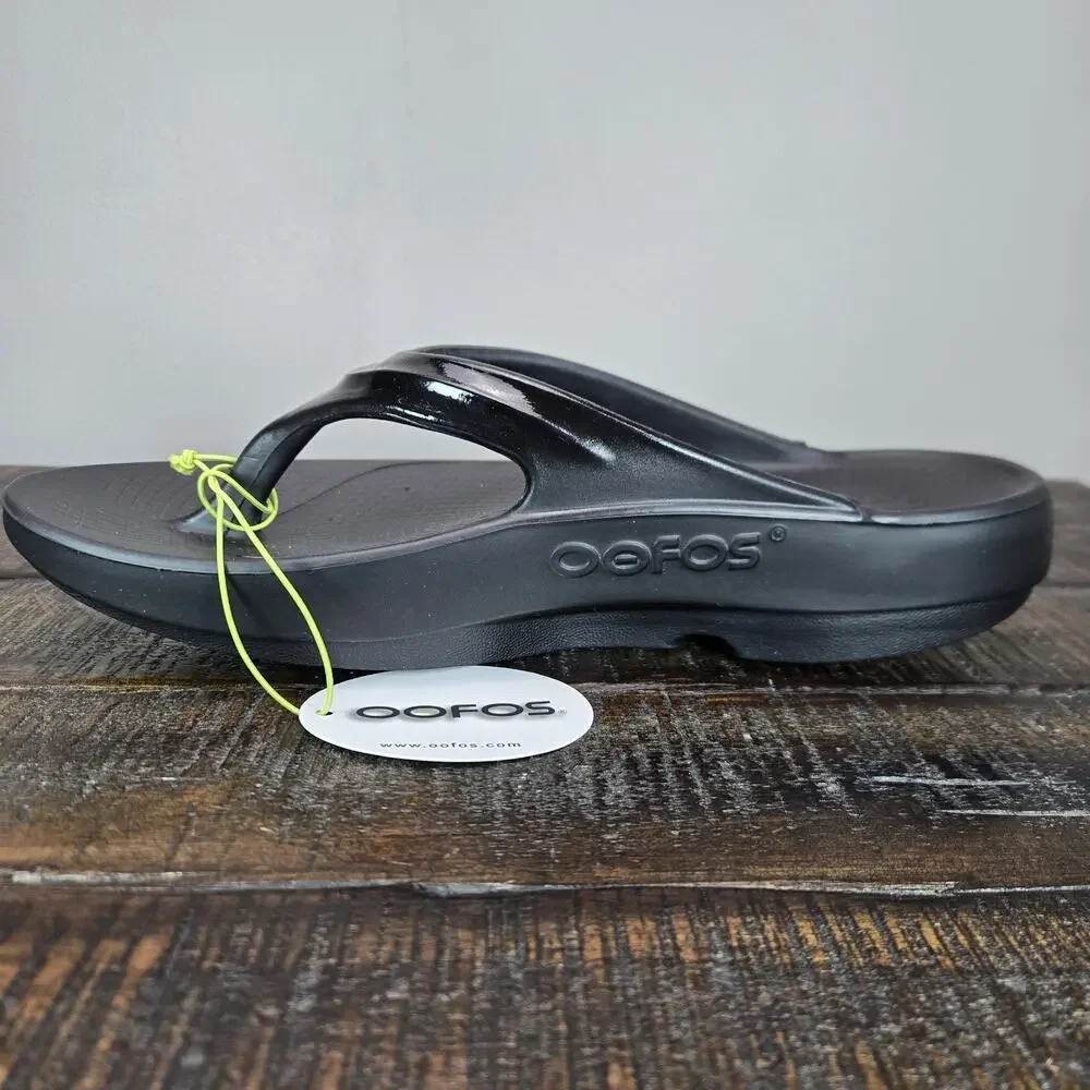 NEW Oofos Oolala Womens Size 8 Recovery Slip-On Comfort Flip Flops Sandals Black